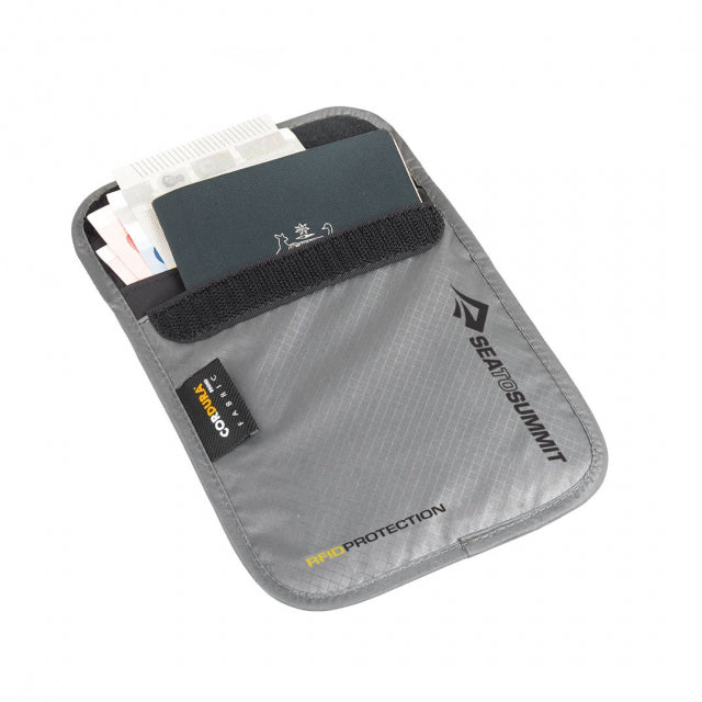 Traveling Light Passport Pouch RFID product image