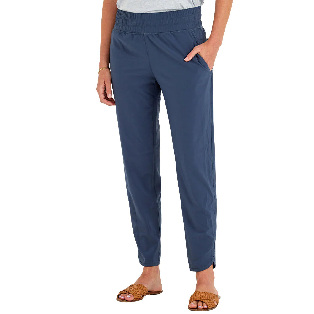 Women's Pull-On Breeze Pant product image